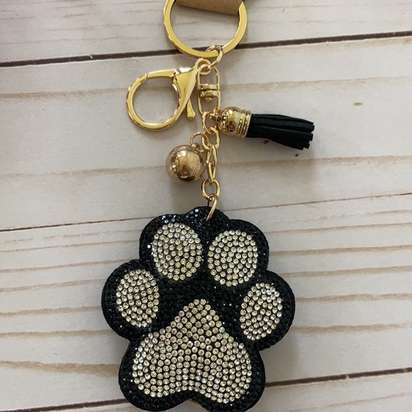 Rhinestone Puppy Paw Key Fob/Keychain - Picture 2 of 5
